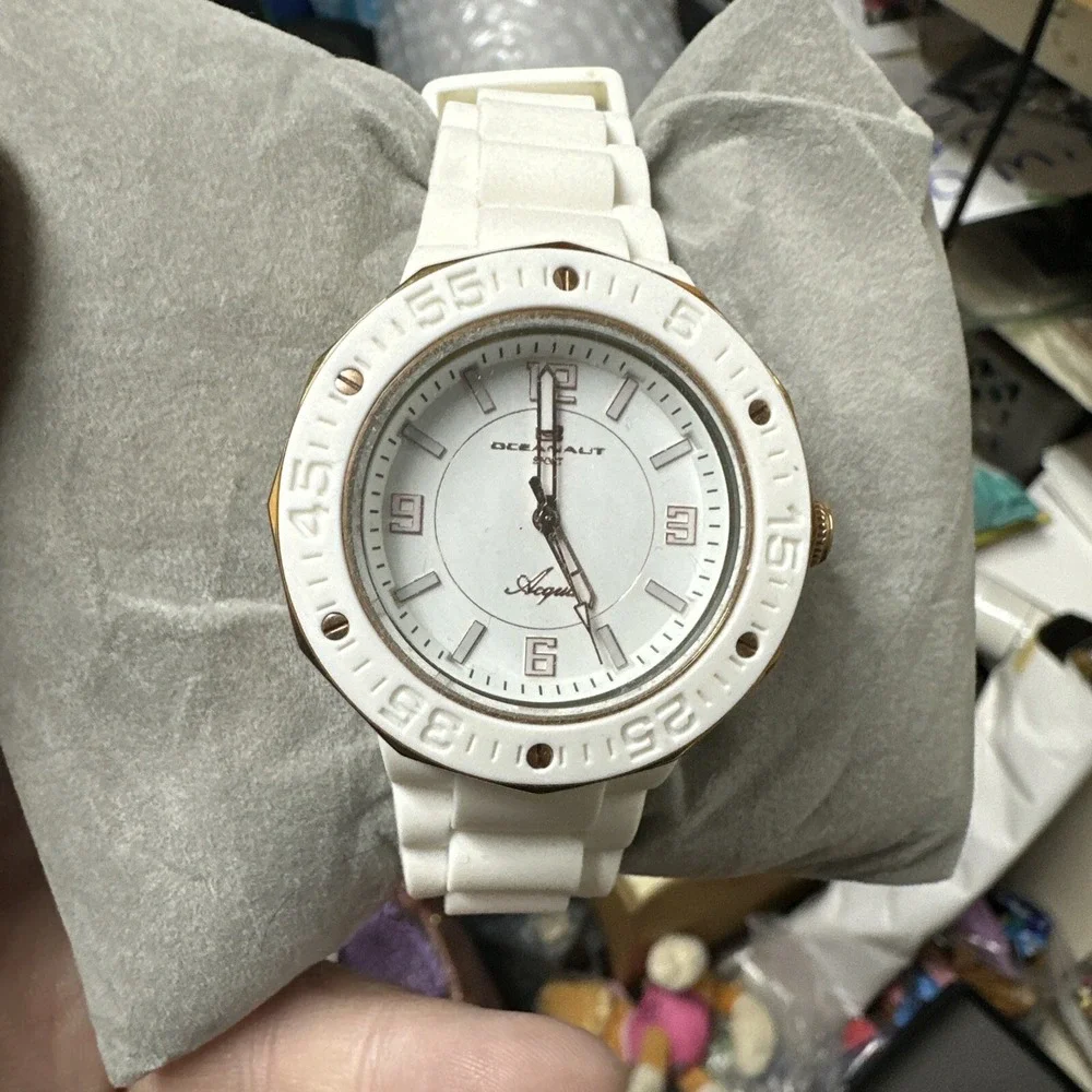 Oceanaut Acqua Sport Womens White Dial  Gold Tone‎ Watch